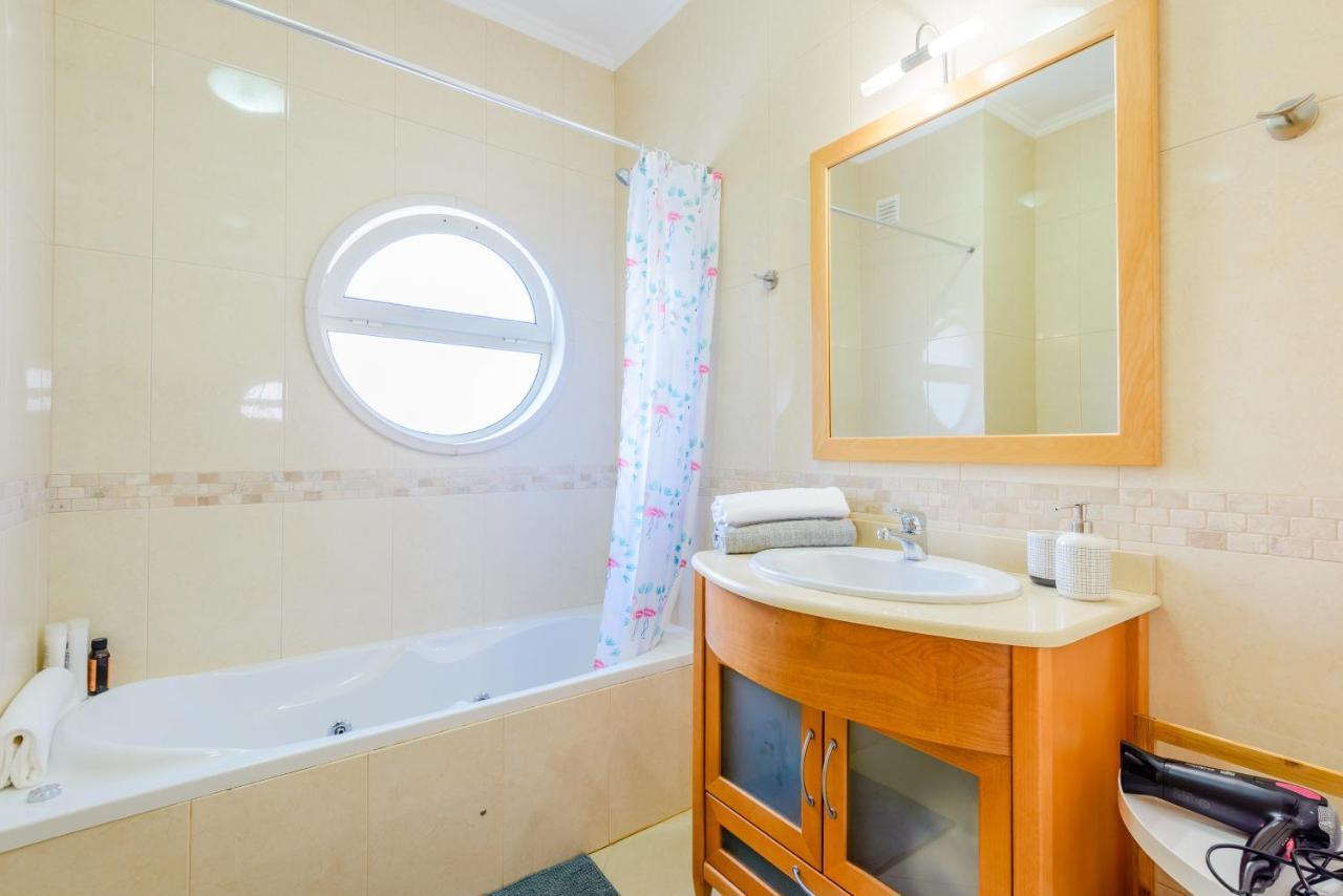 Bnb Homes Ocean View Apartment With Huge Sunny Terrace, 2 Swimming Pools & Tennis Court Albufeira Luaran gambar