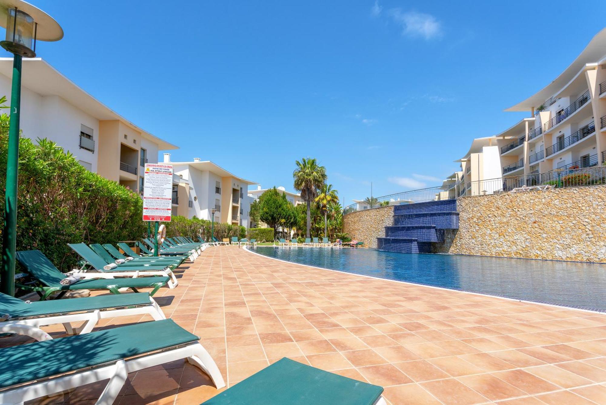 Bnb Homes Ocean View Apartment With Huge Sunny Terrace, 2 Swimming Pools & Tennis Court Albufeira Luaran gambar